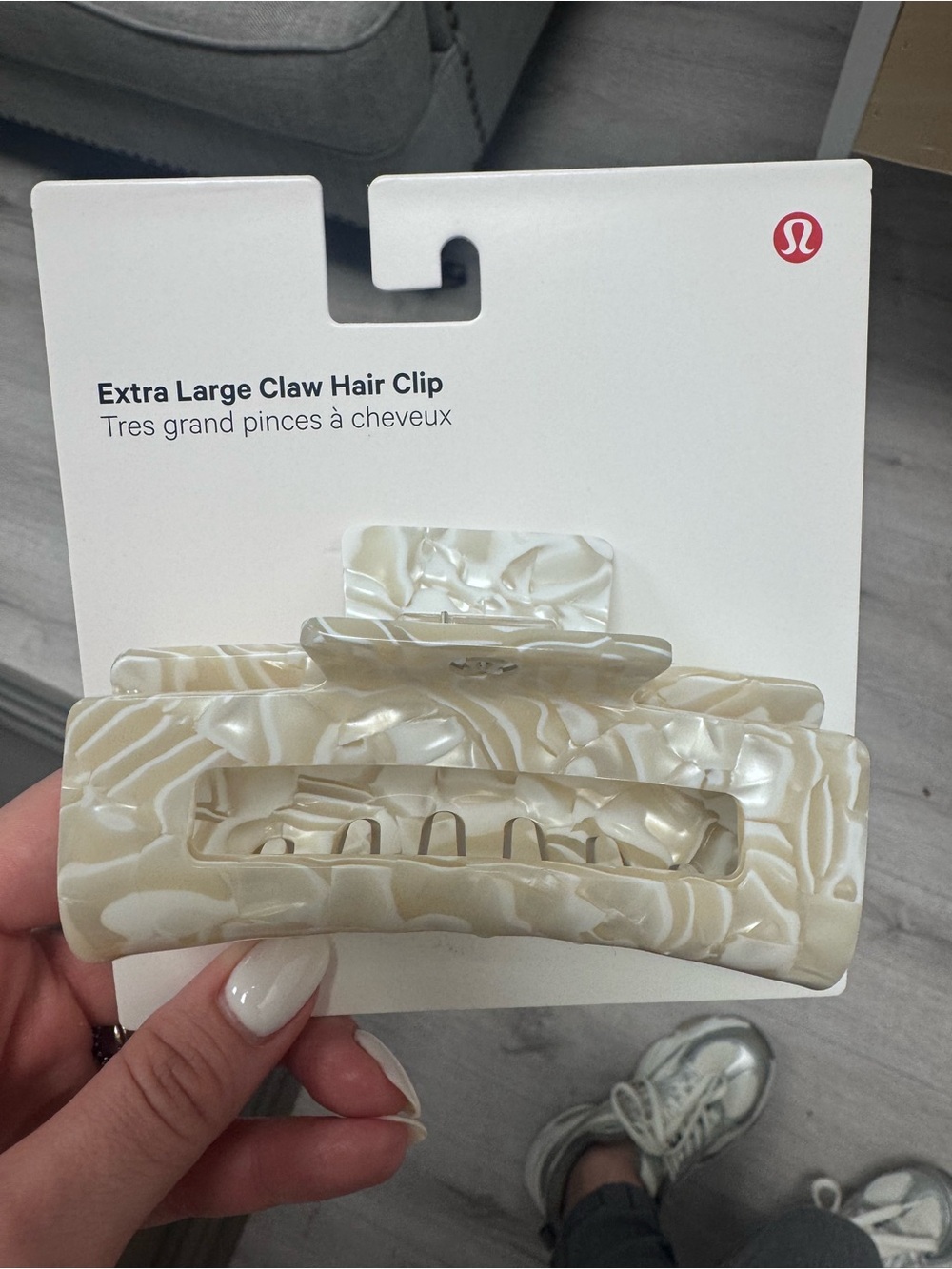 lululemon athletica Extra Large Claw Hair Clip - Pearl Cream Swirl